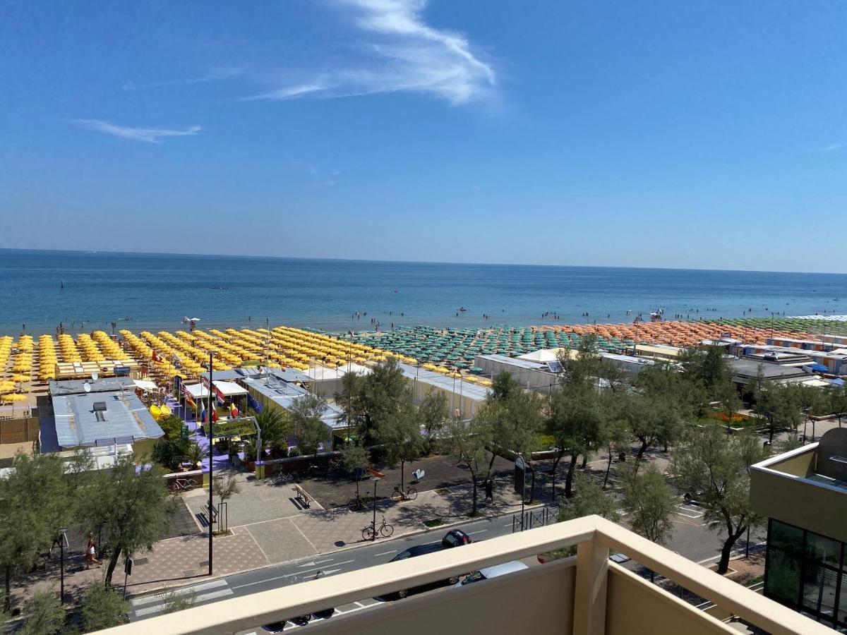Hotel Nettuno Pesaro Eksteriør billede