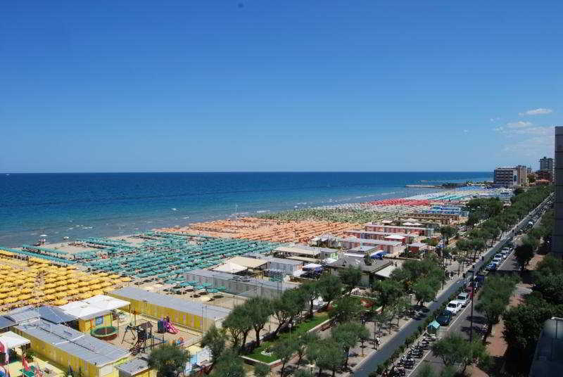 Hotel Nettuno Pesaro Eksteriør billede