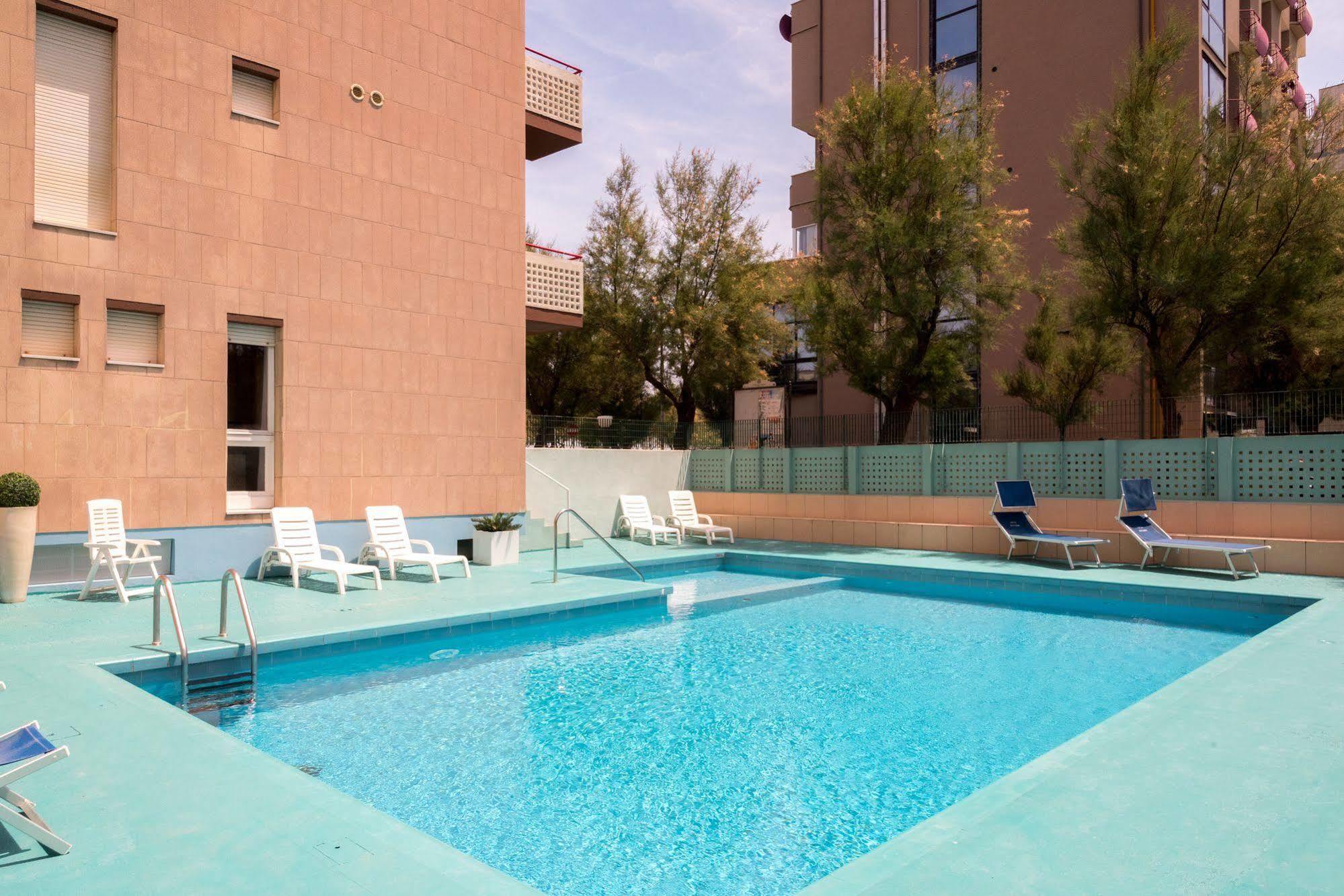 Hotel Nettuno Pesaro Eksteriør billede