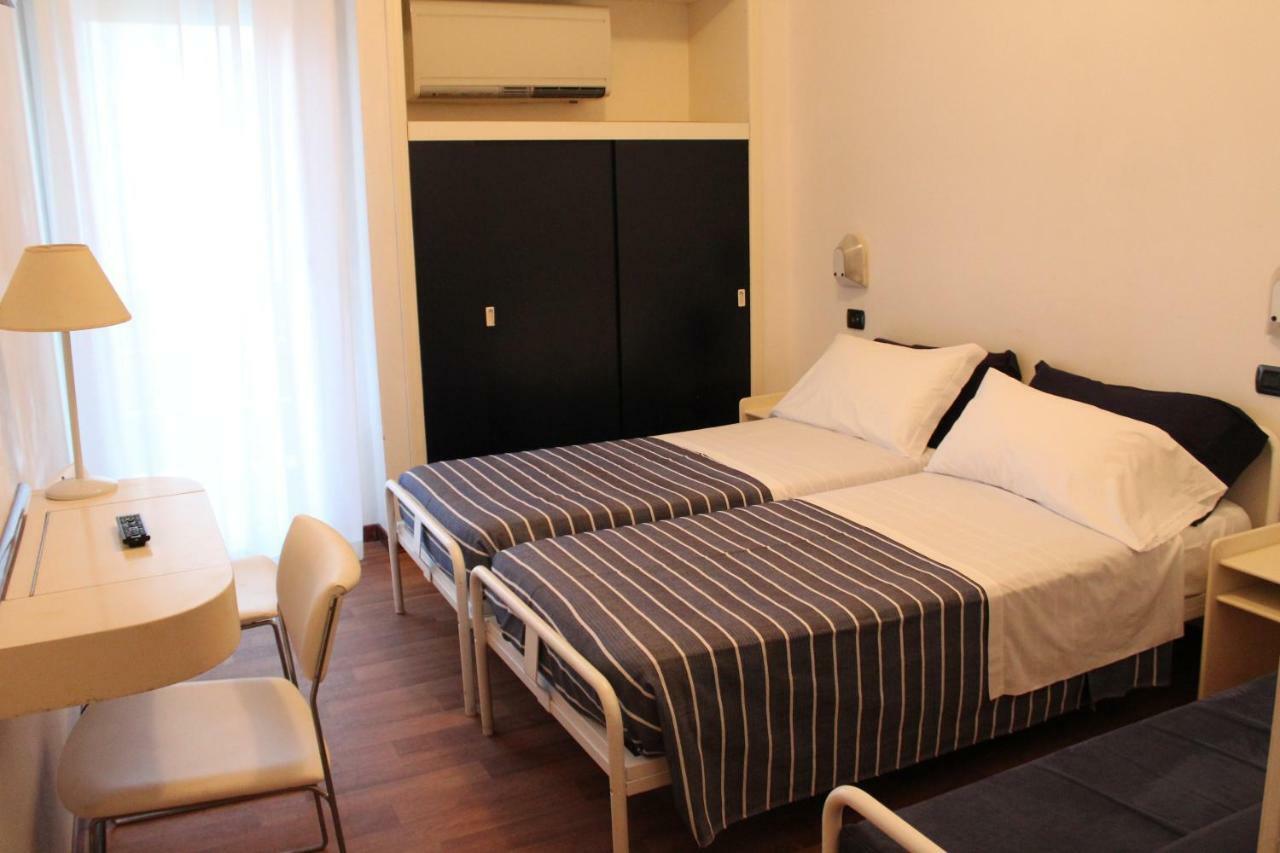 Hotel Nettuno Pesaro Eksteriør billede